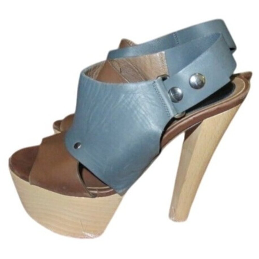 Marni Italian Leather Color Block Wooden Heeled Platform Slingback Studded Heels
